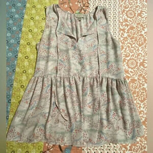 Size Large LOFT Cream Beige Blue Floral Pastel Peplum Tie Sleeveless Top Blouse